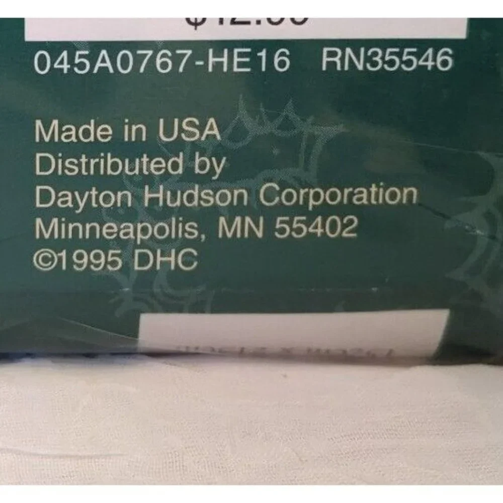 NOS Dayton Hudson Christmas Tablecloth Poinsettia Vtg 90s Holiday Retro 60 x 84